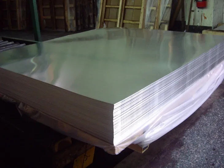 Alloy Aluminum Plates And Sheets With 0.2~5mm Thick.jpg