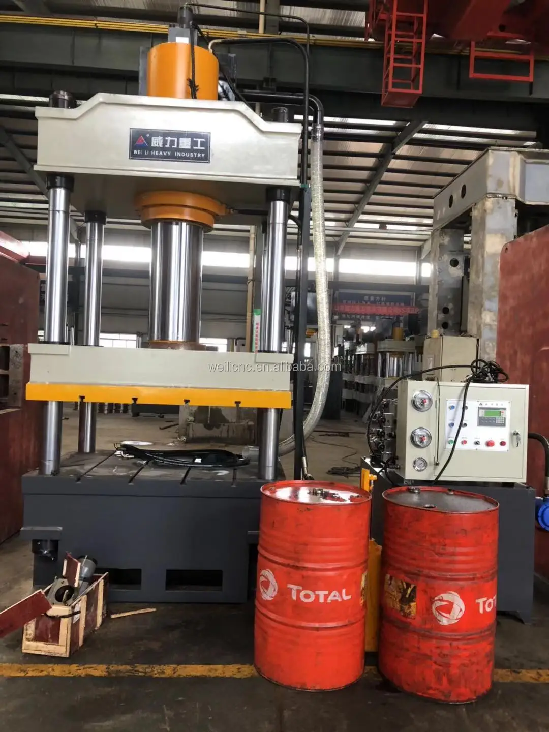 Hydraulic Press Machine For Stainless Steel Water Tank 315ton Buy 315ton Stainless