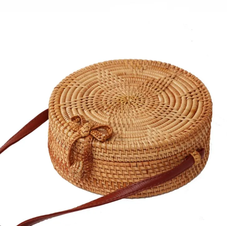 

2021 Bali Circle Straw Bags for Women Handmade Round Beach bag Summer Rattan Handbags Butterfly Women Messenger Bag, As shown