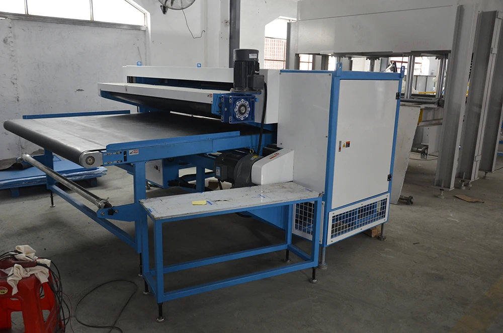 自动滚动泡沫乳胶床垫机