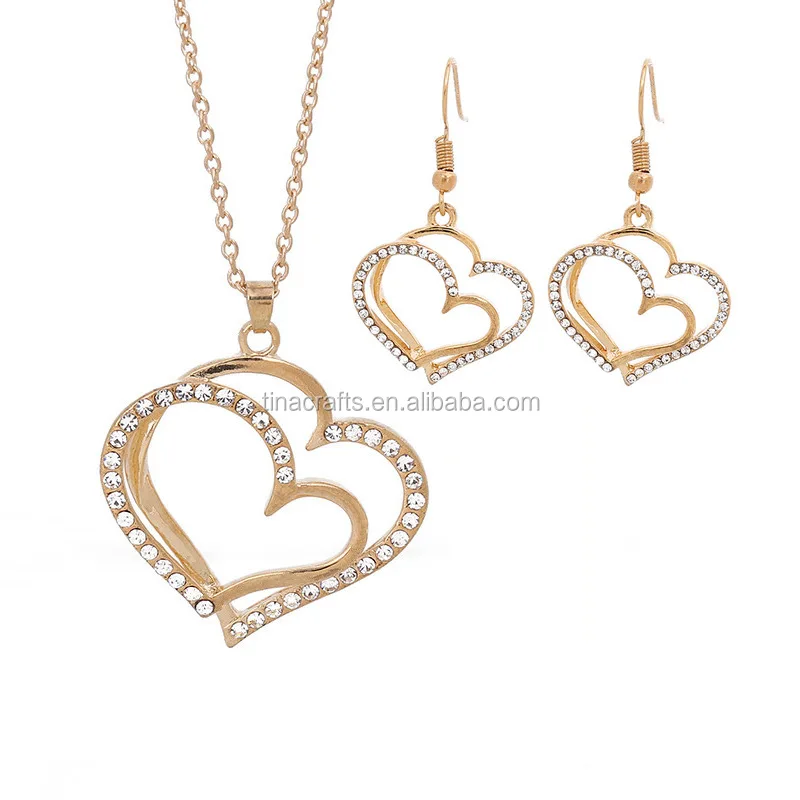 

loving heart shaped gold necklace with crystal