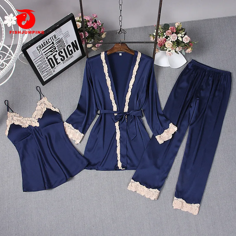 

Good design 3 piece woman ladies Pajamas with lace bra, N/a