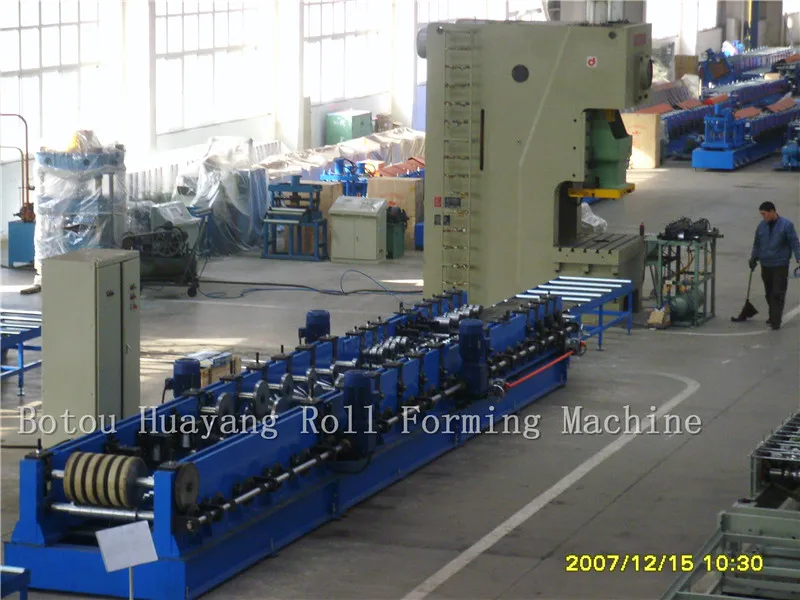 Canton fair Automatic high speed cable tray making machine.jpg