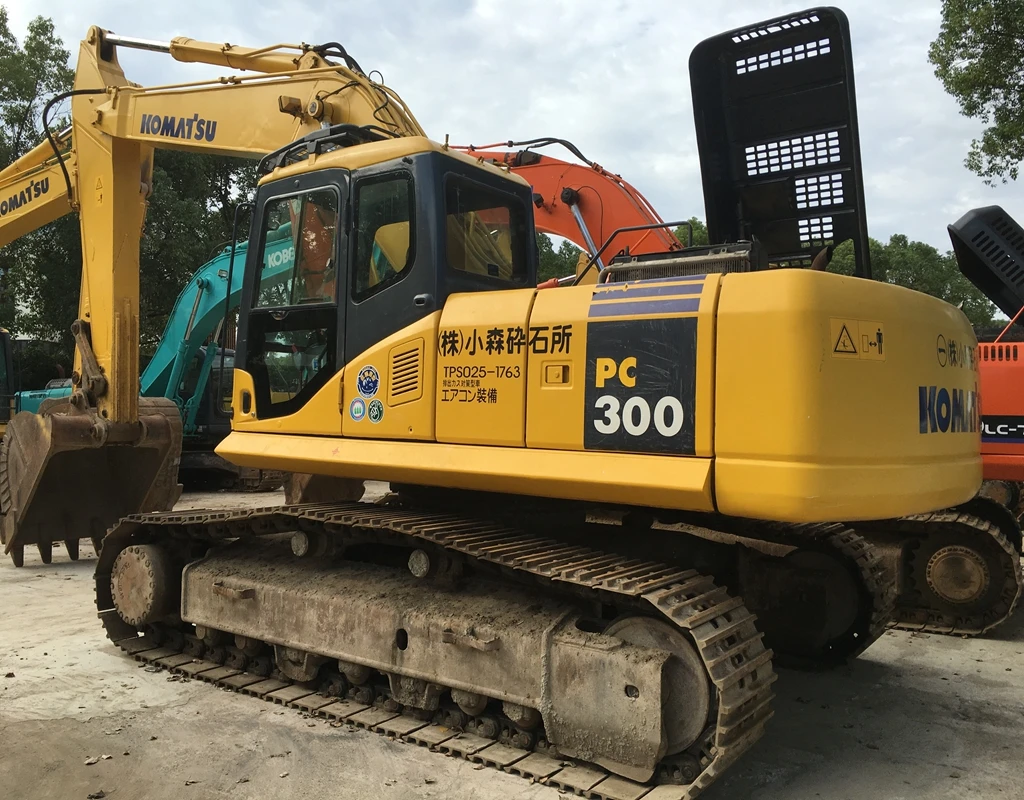 PC300KOMATSU10.jpg