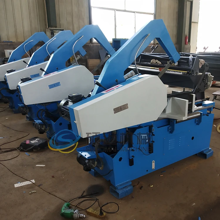 Hydraulic hack saw machine for cutting round and square steel