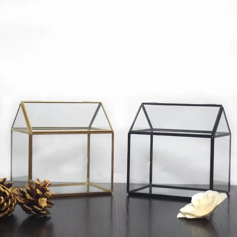 

GEOMETRIC DESIGN FLOWER TERRARIUM HOUSE SHAPE AIR PLANT HOLDER 16*11*16cm, Gold black
