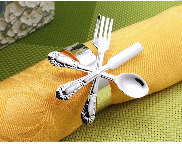 Wholesale 300 Designs Elegant Lucite Napkin Ring For Dinner Table