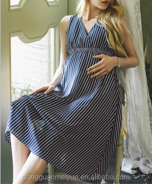

Wholesale deep v neck sleeveless stripe maternity clothing dress for pregnant, Black and white stripe print;can be customized print