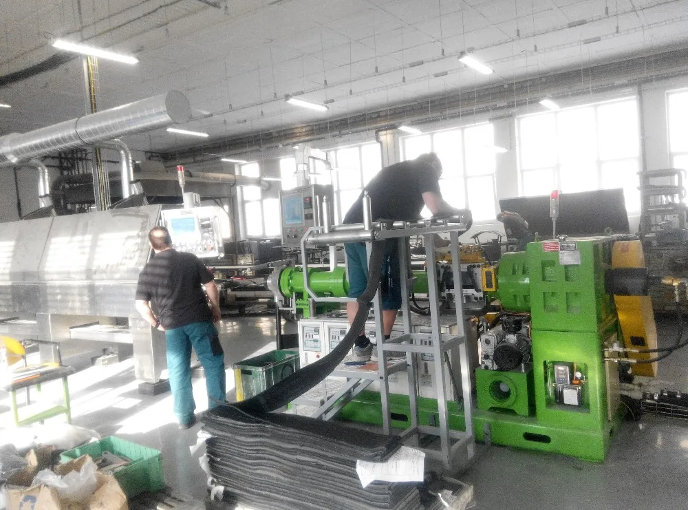 Rubber Extrusion/ Lcm Rubber Extrusion Equipment Rubber Salt Bath