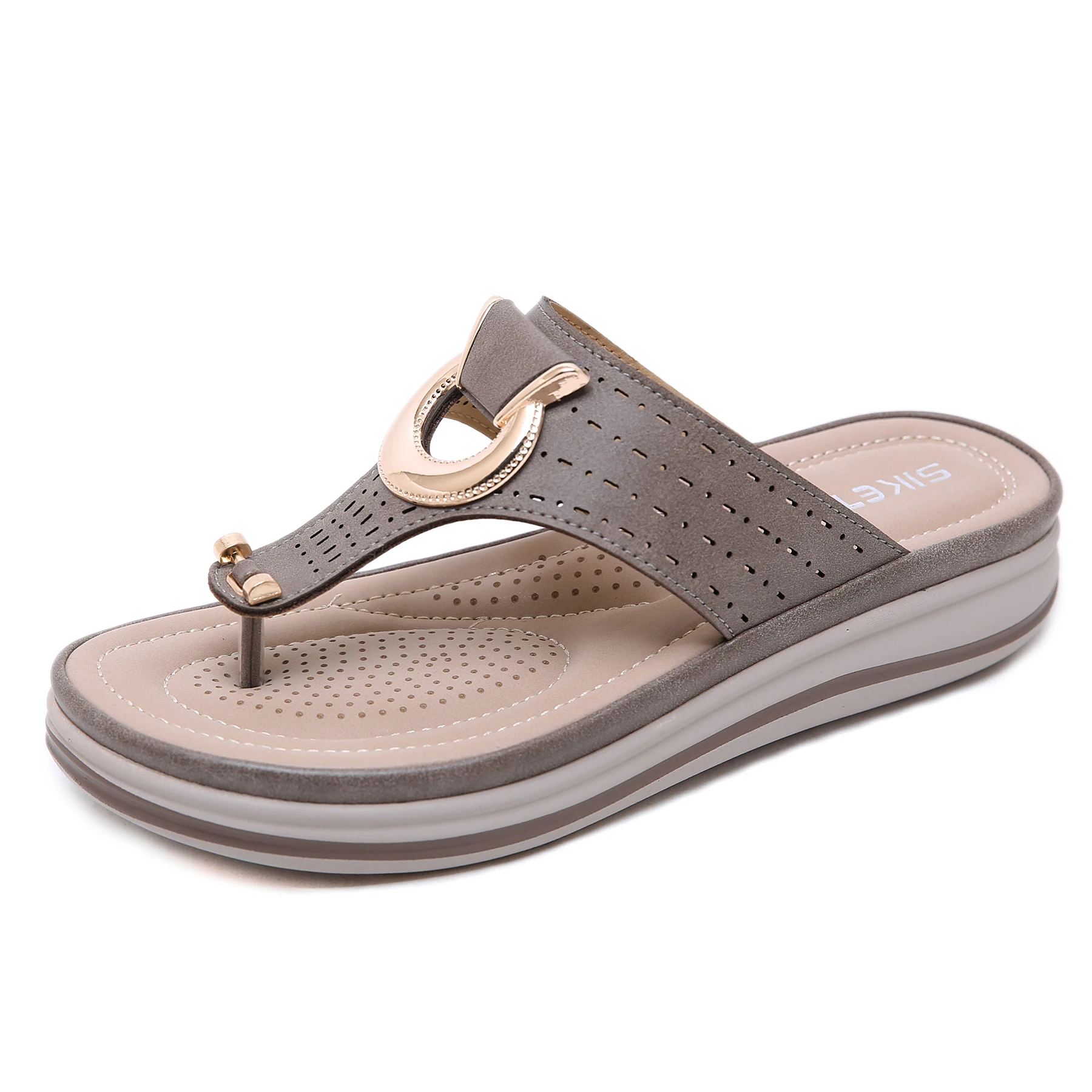 

Comfortable Casual Flat Sandals Fashion Nice Sandals With Round Metal Decoration