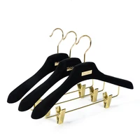 

2020 Factory Deluxe Black Velvet Plastic Coat Hanger with Gold Clips