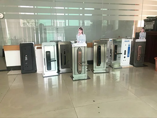 lock display rack4.jpg