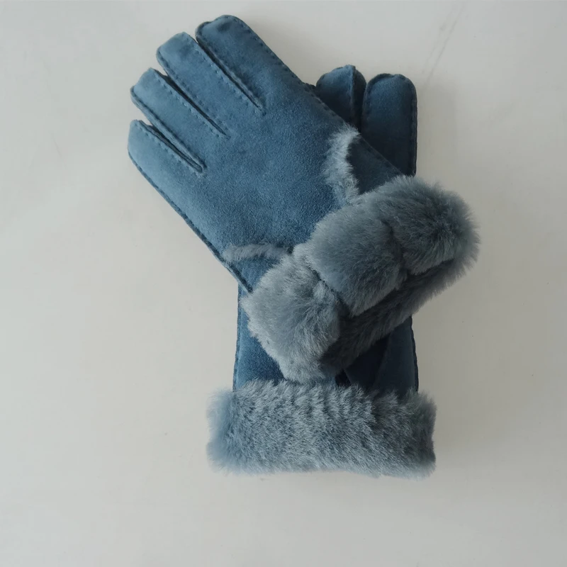sheepskin ladies leather gloves.jpg