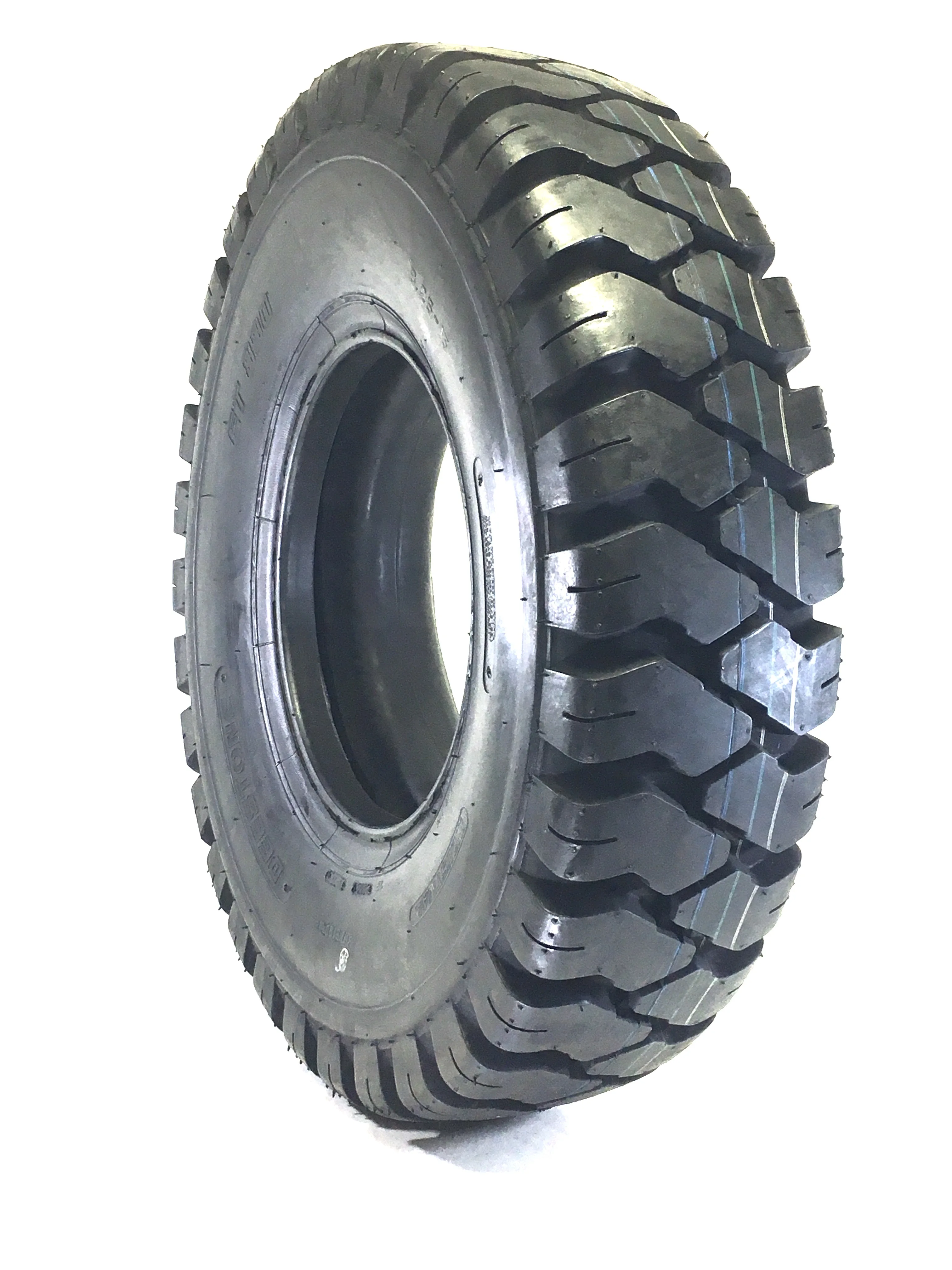 5 防滑轮胎发售