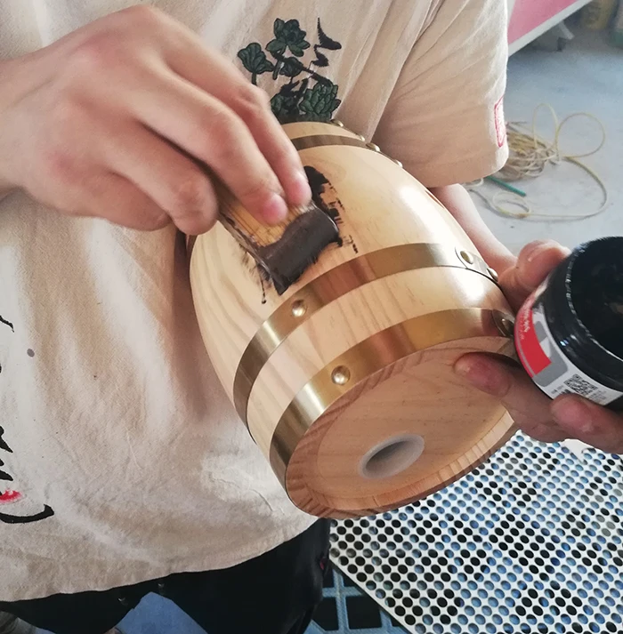 1l Varnish Finish Pine Wood Wine Barrel For Whisky,Brandy And