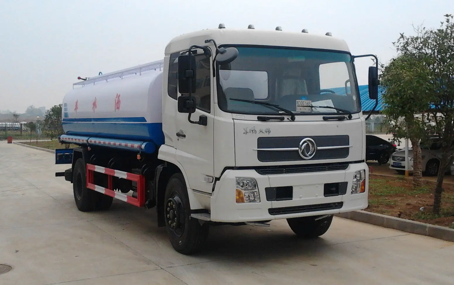 water tank truck for sale.jpg