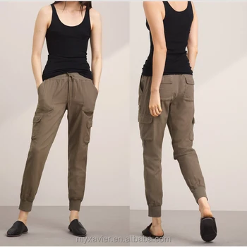 women's pants with cargo pockets