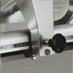 220SE-8A-2.jpg