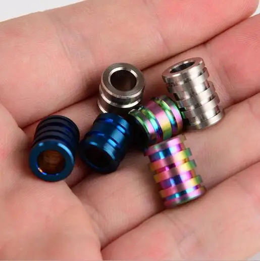

Outdoor Titanium Umbrella Pendant Outdoor Knife Pendant EDC Pendant (Large)