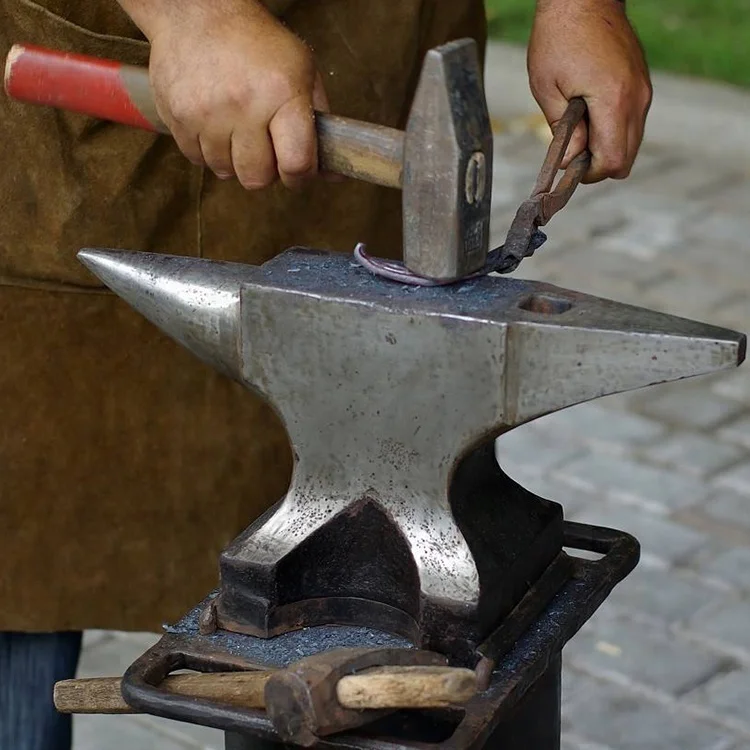 
Factory selling casting iron blacksmith anvil 