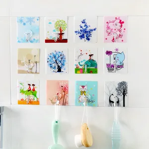 Amazon hot sale Strong adhesive no nail waterproof household hook Living Room Bathroom Kitchen decorative traceless wall hook