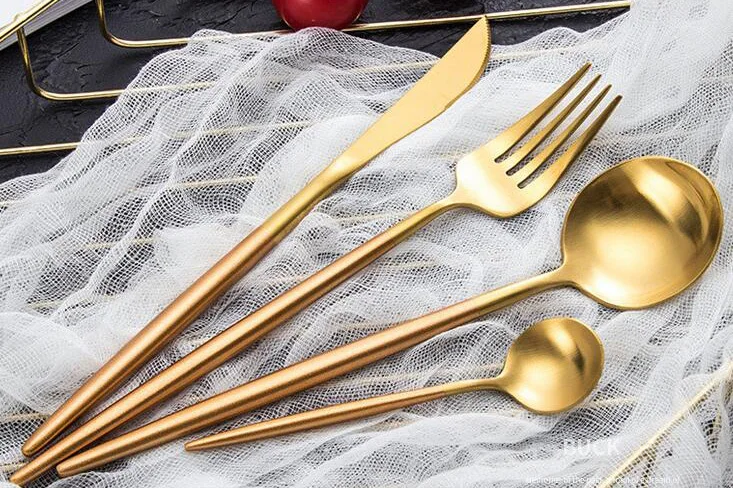 gold cutlery (3)