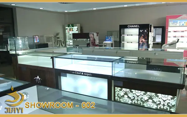 SHOWROOM002.jpg