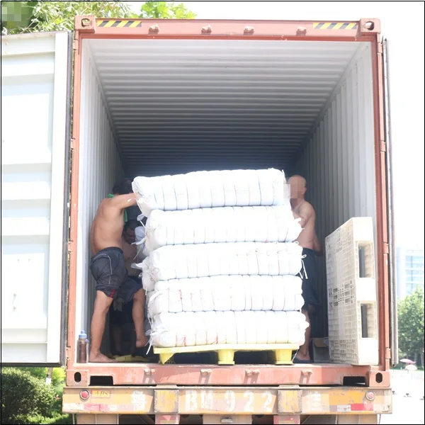 container loading pp woven bag