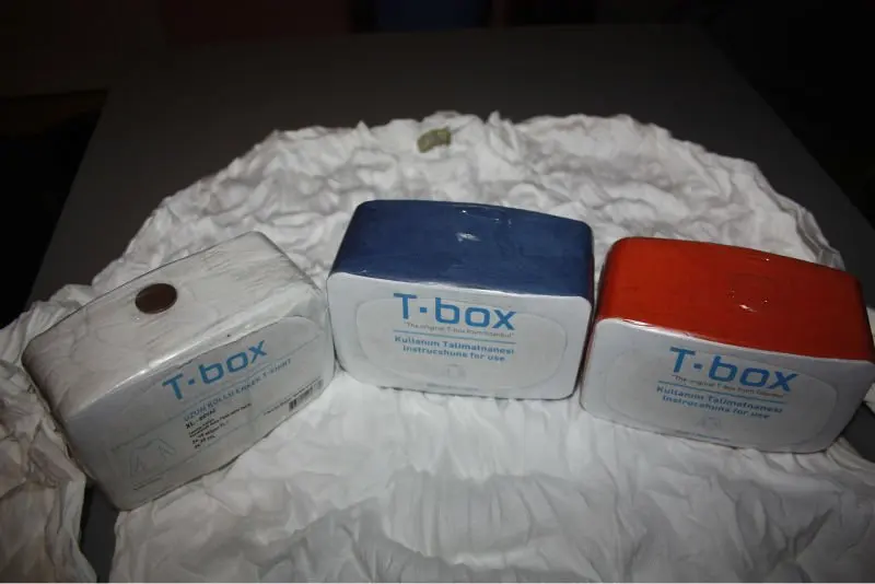 t-box-tshirts-in-vacuum-pack.jpg