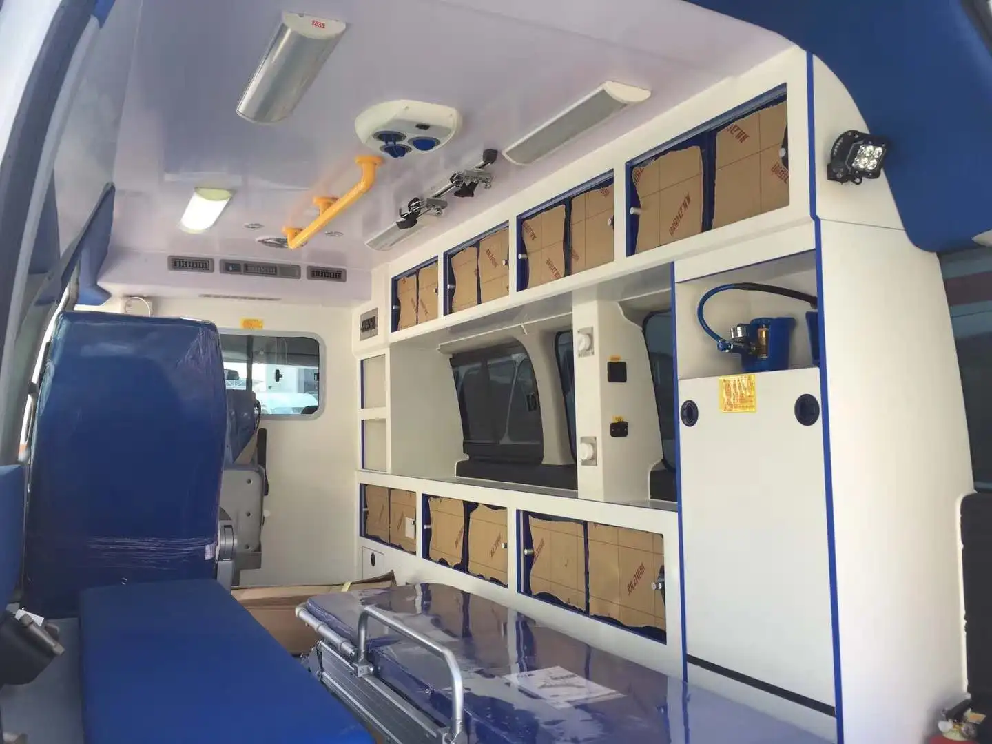ambulance (4).jpg