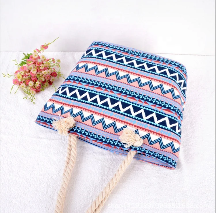 

Wholesale inexpensive canvas material patterned beach bag, Multi