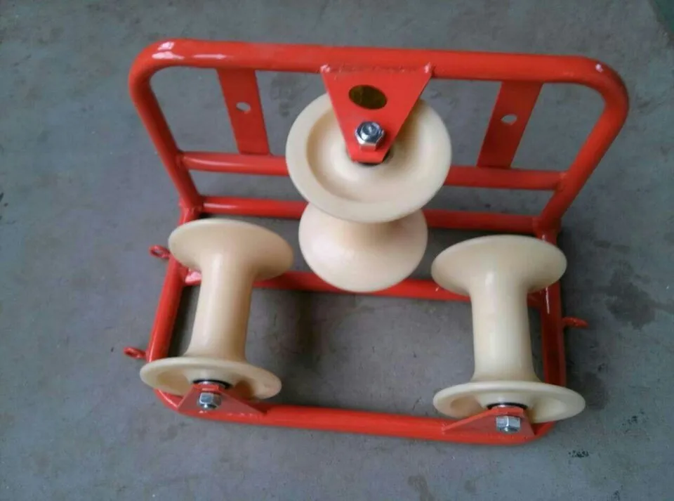 热卖人孔电缆滑轮轮,钢缆滚轮