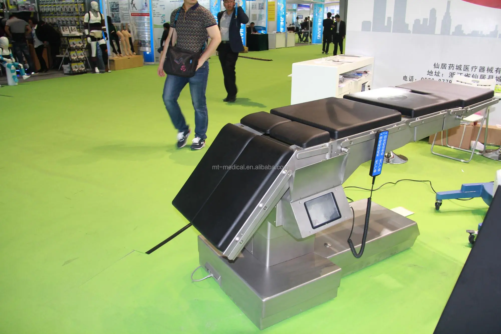 High technology warehouse factory produces electric hydraulic power operation theater table