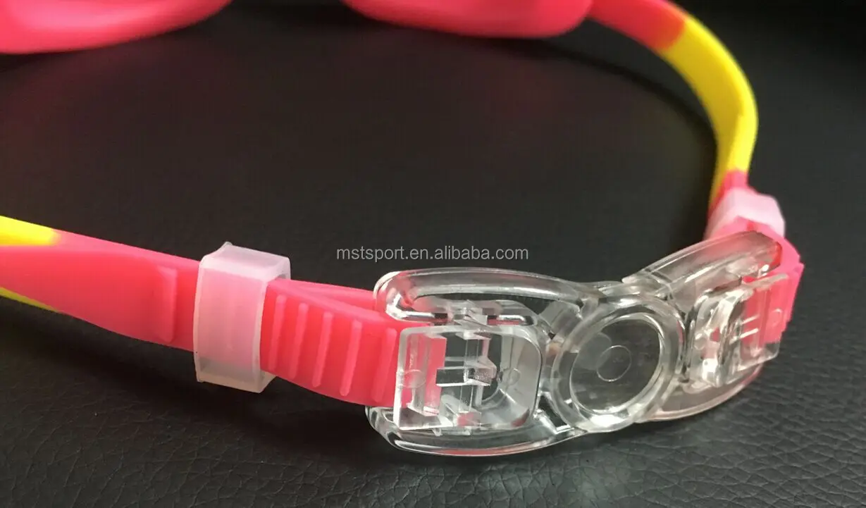 swim goggles (4).jpg