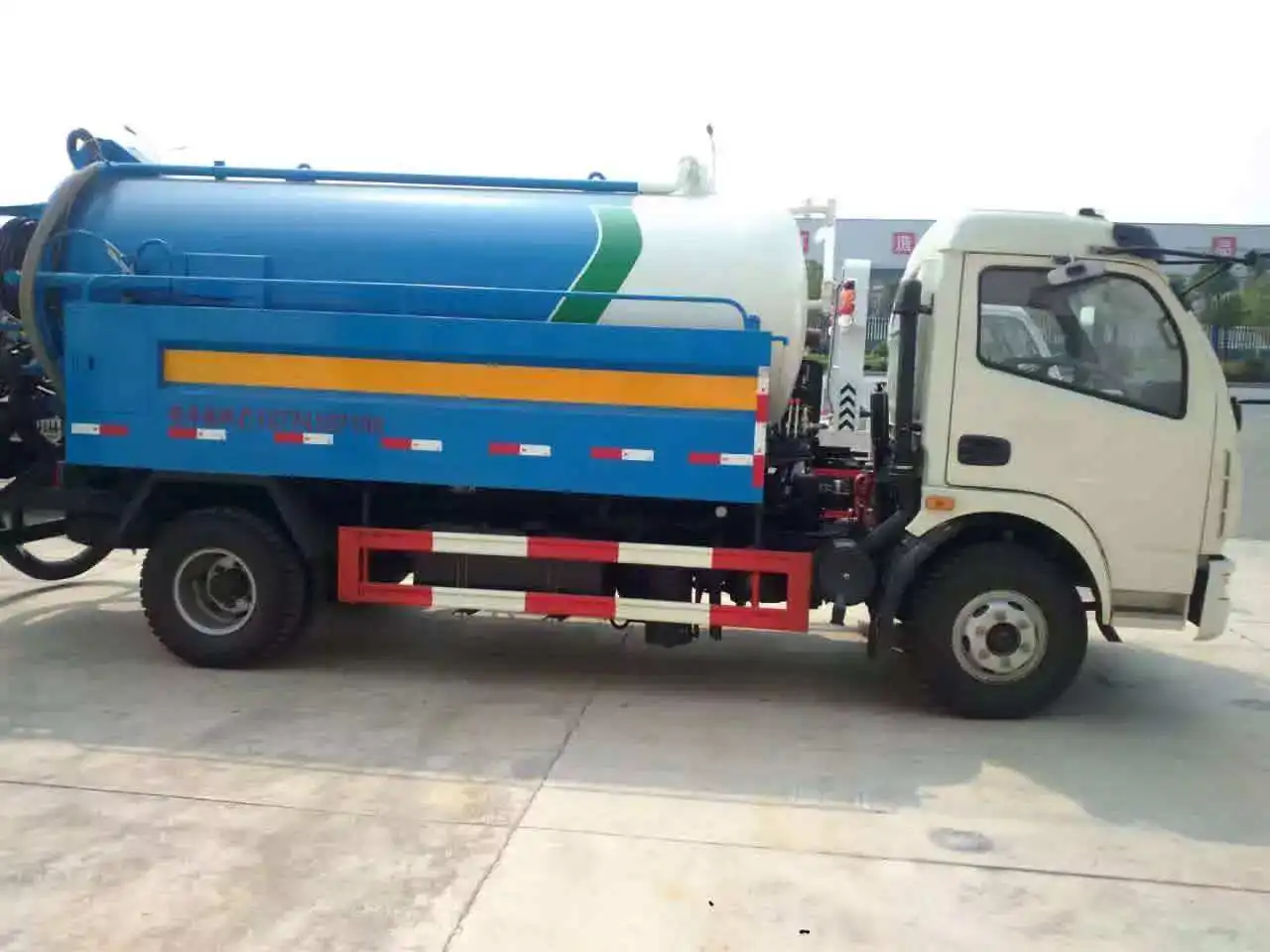 sewage & jetting truck (5).jpg