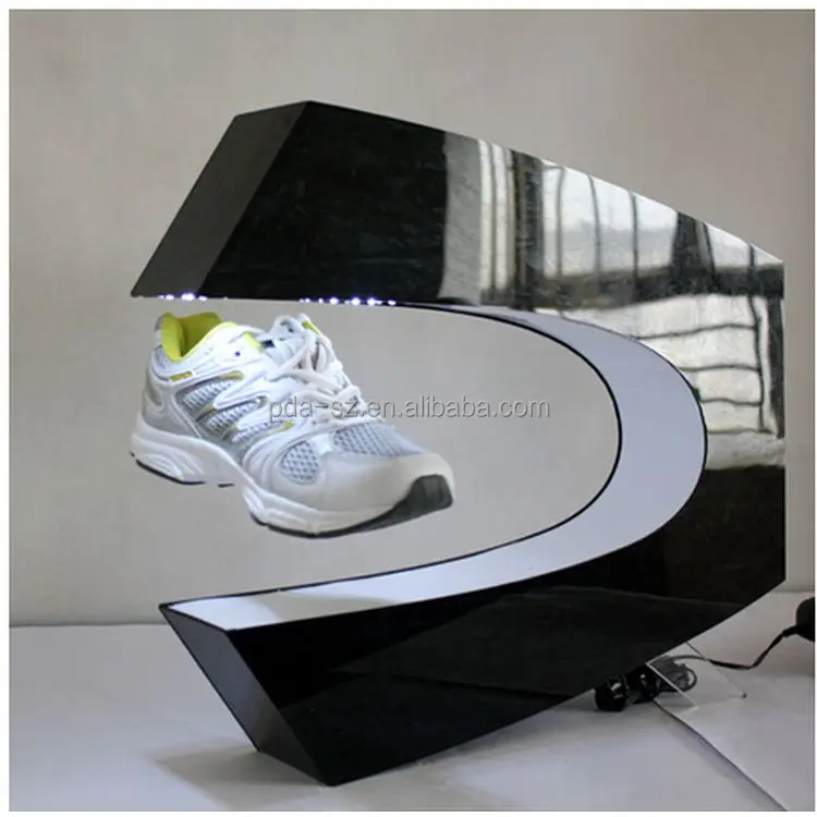 Supreme Quality New Technology Floating Shoes Window Display