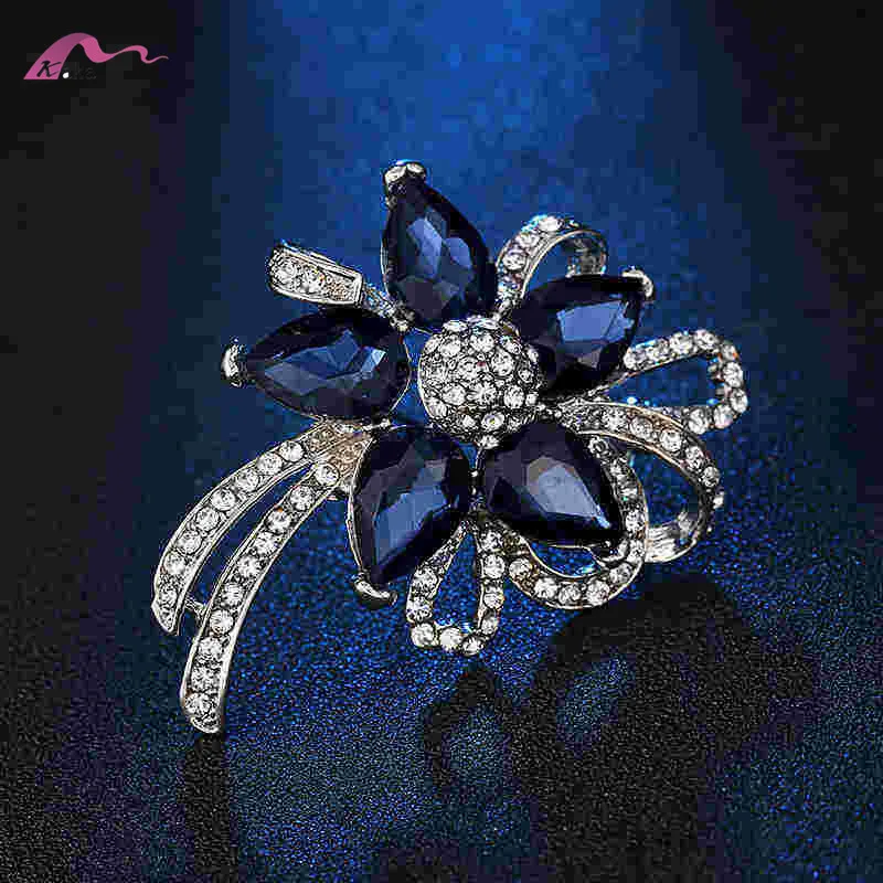 

rhinestone broohes for sale women blue flower diamond brooches