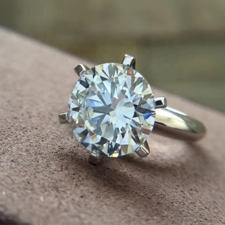 

4ct Moissanite Diamond 18k White Gold Round Moissanite Engagement Ring
