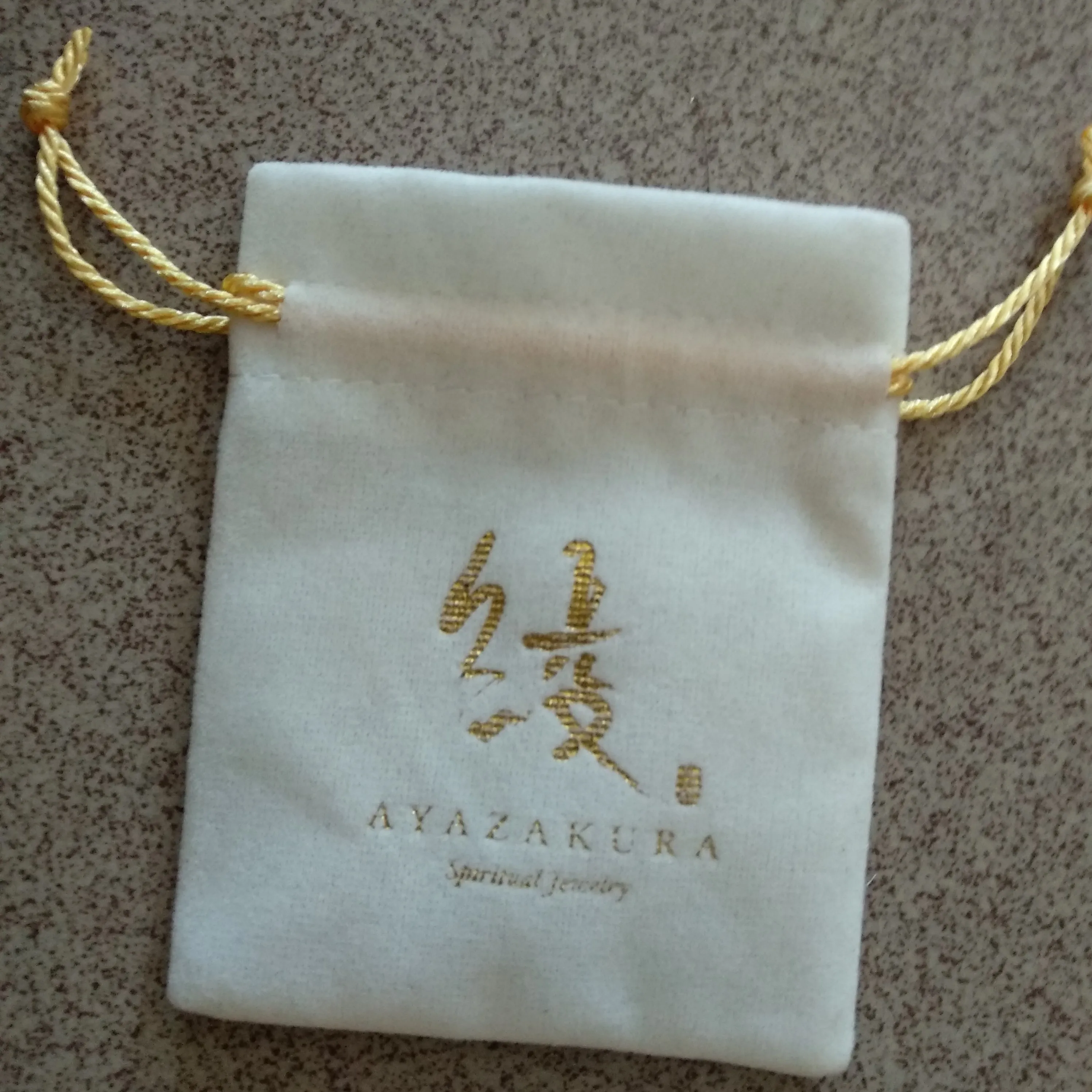 

velvet jewelry pouch velvet gift pouch drawstring pouch bag custom logo for diamond jewelry gift packaging and storage bag