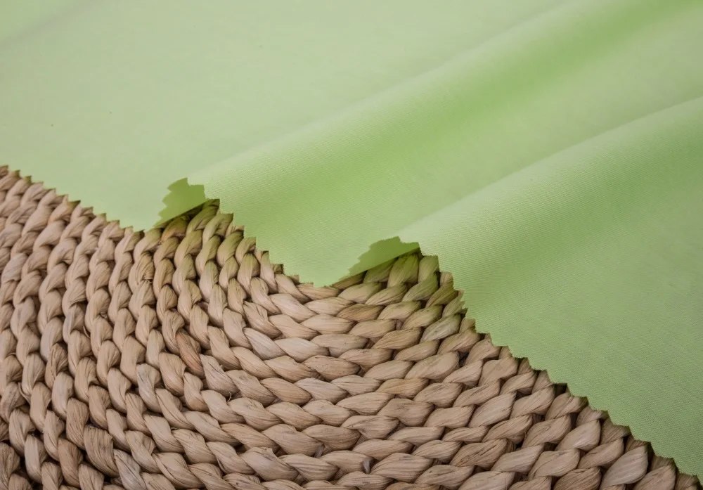 批发现成商品防紫外线透气平原竹粘胶男士衬衫面料