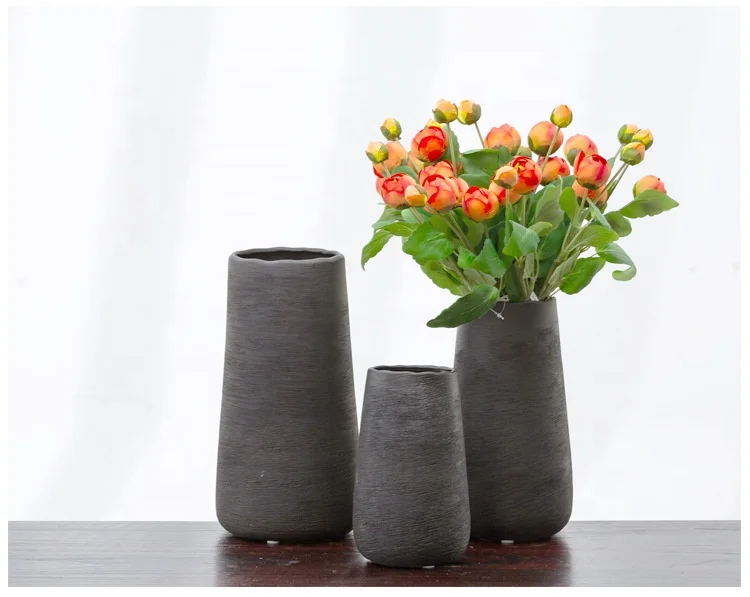 

Gorgeous Designs Home Decoration Line Array Party Spanish Ceramic Vases for Cut Flowers, White / black