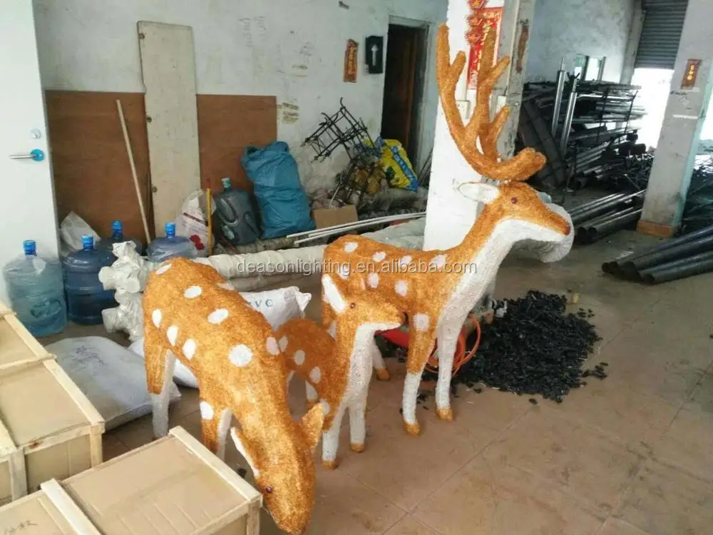 Outdoor Christmas Reindeer Lights Buy Light Up Christmas Reindeer