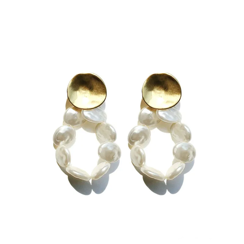 

yiwu jewelry wholesale Korean elegant metal coin pearl earrings freshwater golden pearl hoop stud earrings, Picture
