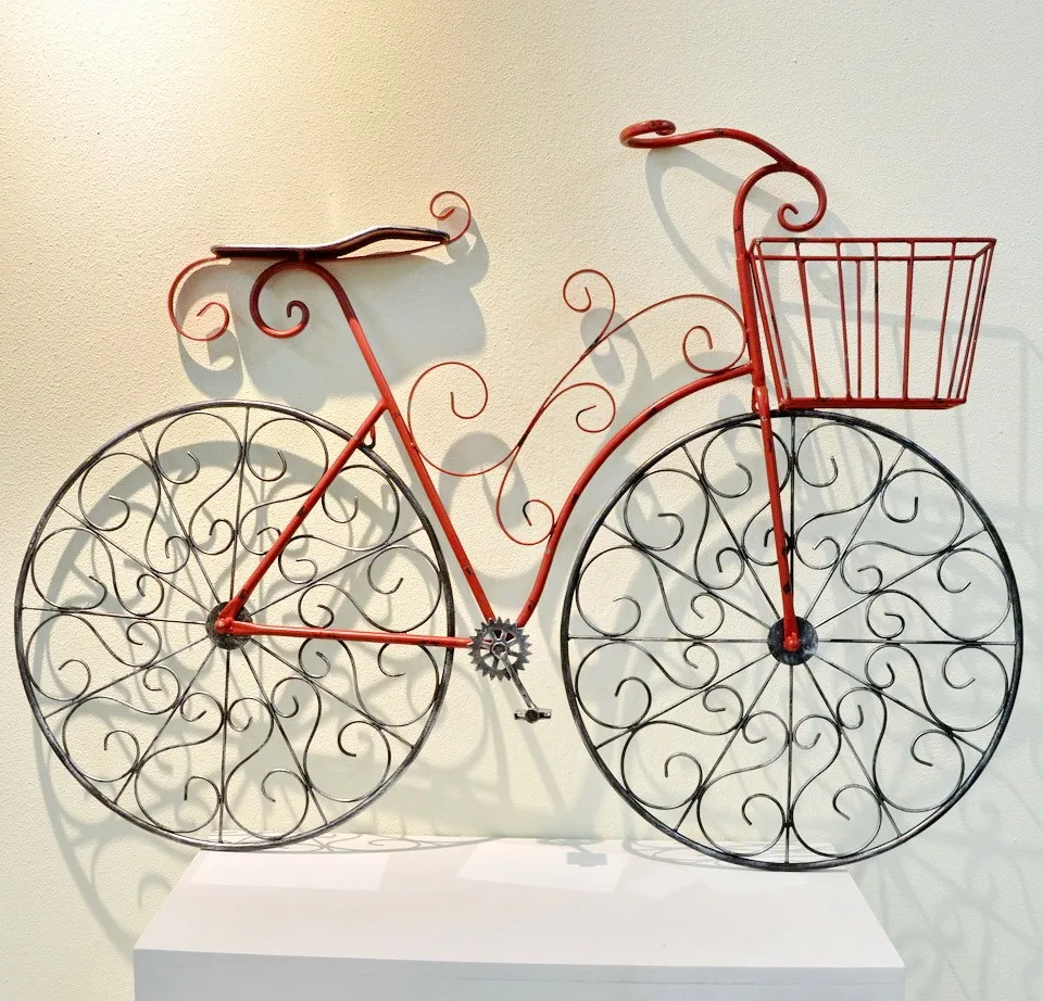 Outdoor Garden Mounted Hanging Ornamental Metal Bicycle Wall Decoration