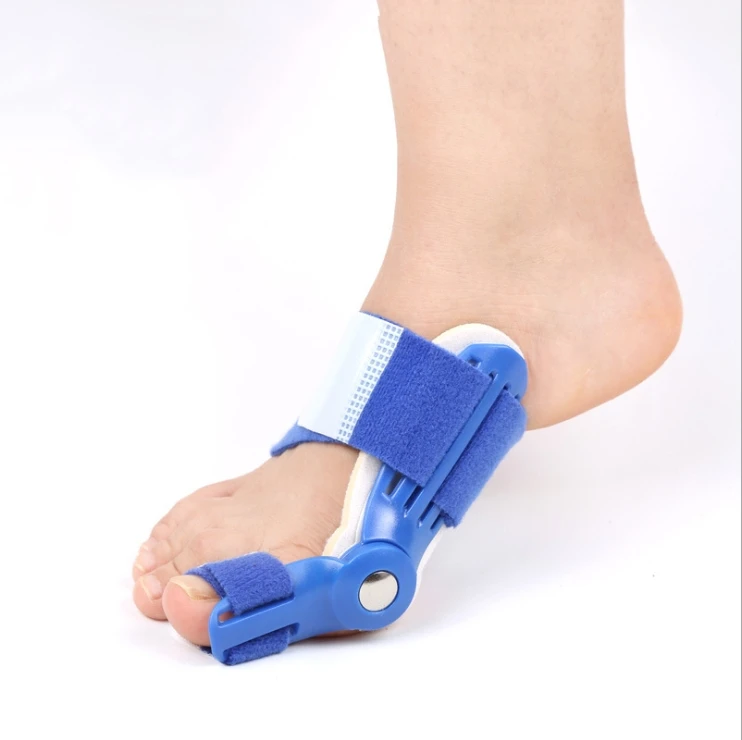 Вальгус фиксатор. Бандаж-шина Bunion Aid Hinged Splint for Bunions корректор большого пальца. Вальгусная шарнирная шина. Вальгусная шарнирная шина для выпрямления большого пальца. Корректор халюс вальгус.