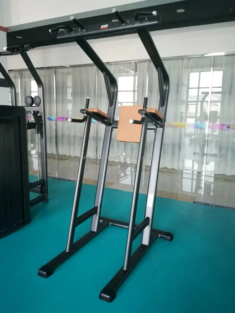 outdoor crossfit gym equipment