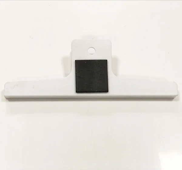 
PTSR-023 plastic 18CM length promotional LOGO customized magnetic pet clip 