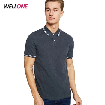 camisa polo gris oscuro