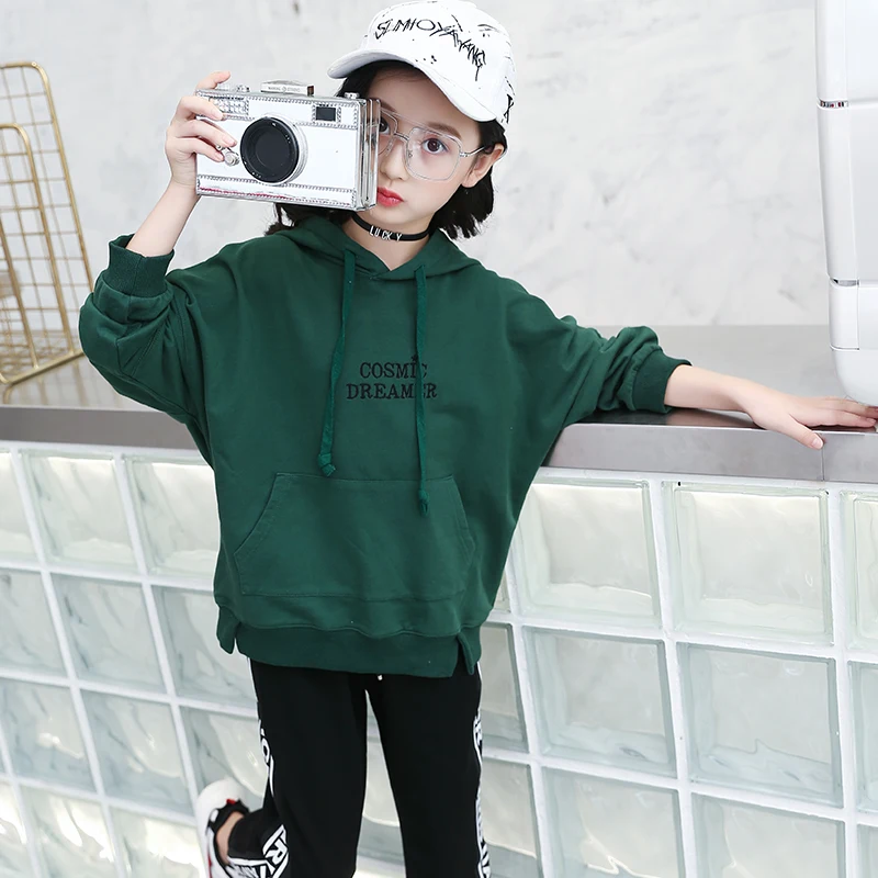 
Wholesale Cotton Fabric Girls Hooded Embroidered Shirt Kids Hoodies 