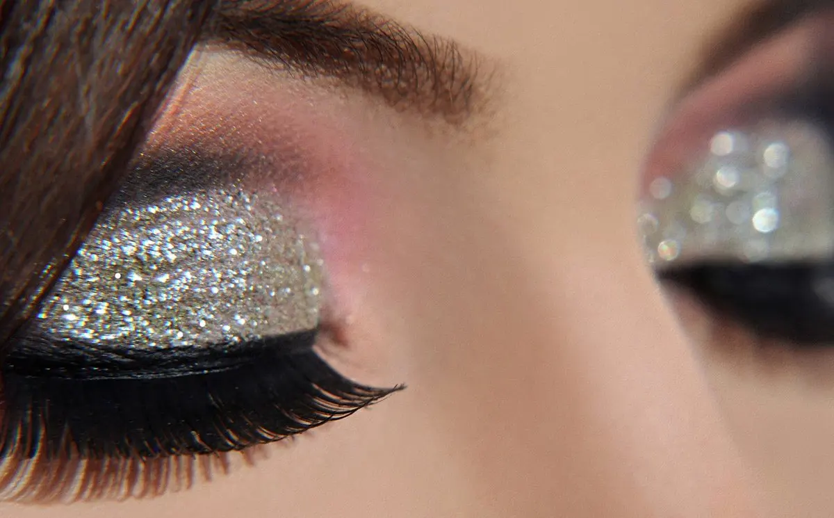 glitter eye makeup